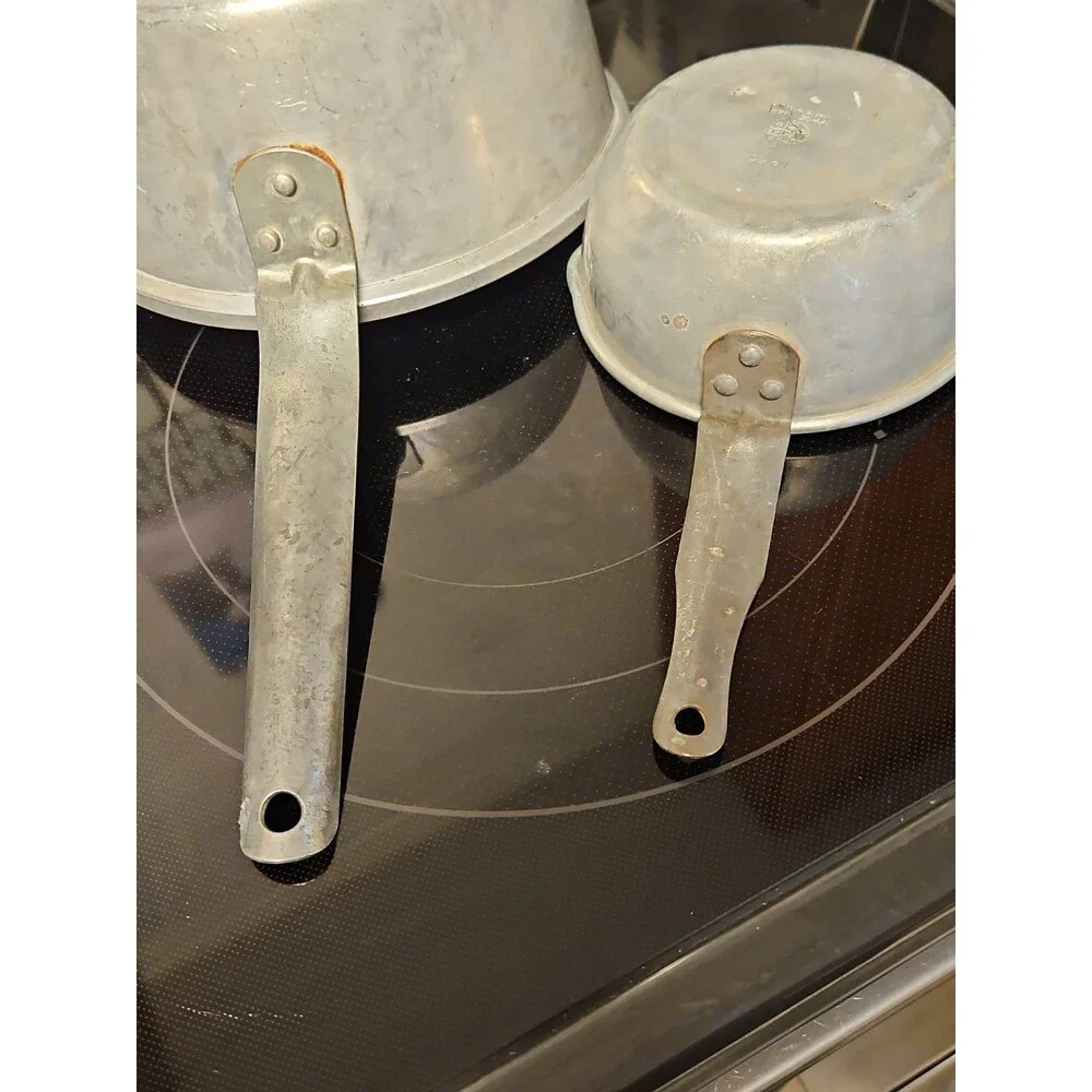 Set of 2 Vintage Wear-Ever Pots Sizes #50 & #2032 Farmhouse Decor Camping Gear